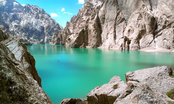 Kırgızistan gölde kel-Suu