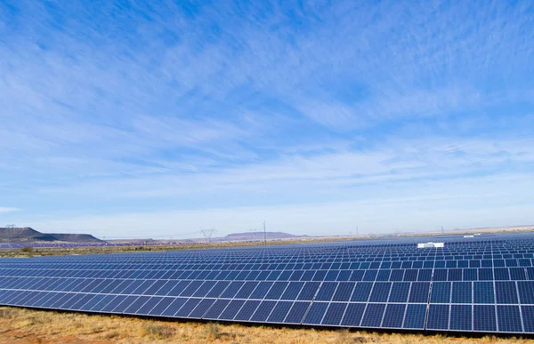 Güneş enerji santralleri — Stok fotoğraf