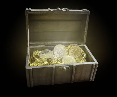 Hazine sandığı altın kızdırma tarafından çevrili bitcoins dolu