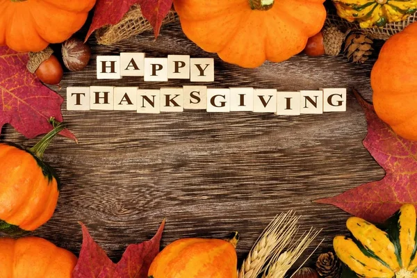 Boldog Hálaadás fadarabot őszi kerettel — Stock Fotó