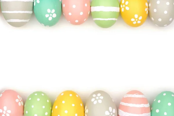Doble Borde Huevos Pascua Pintados Mano Sobre Fondo Blanco —  Fotos de Stock