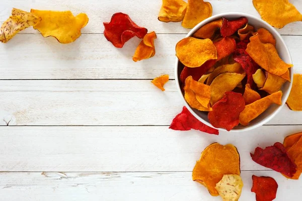 Tigela Batatas Fritas Saudáveis Misturadas Vista Superior Orientação Canto Com — Fotografia de Stock