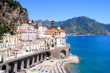 atrani köy görünümü üzerinde güzel amalfi coast, İtalya 