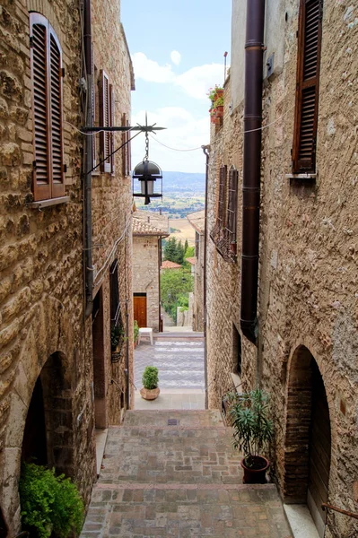 Abad Pertengahan Melangkahi Jalan Kota Perbukitan Italia Assisi — Stok Foto