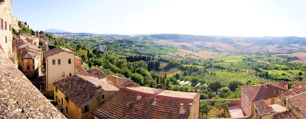 Panoramiczny Widok Krajobraz Toskanii Miasta Wzgórzu Montepulciano Włochy — Zdjęcie stockowe