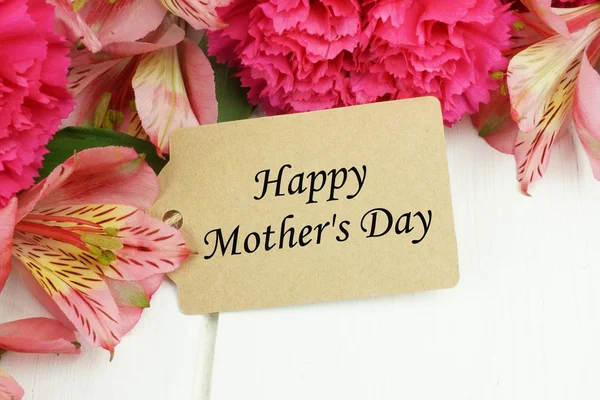 Tag Feliz Presente Dia Das Mães Fechar Com Flores Cor — Fotografia de Stock