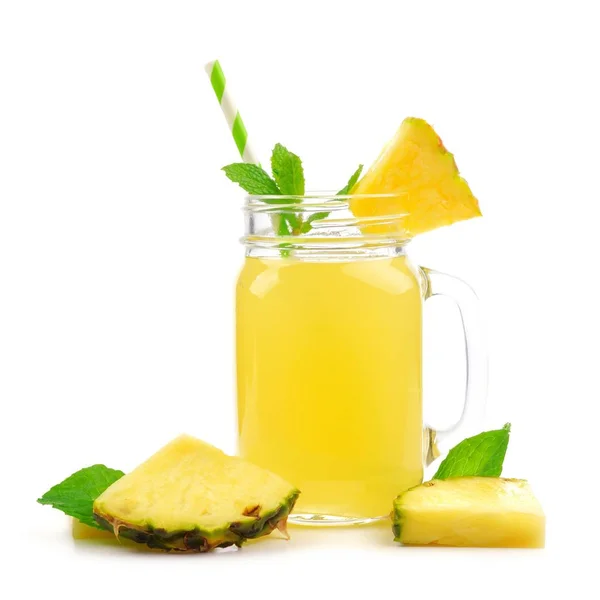 Jugo Piña Vaso Tarro Albañil Con Fruta Menta Paja Aisladas —  Fotos de Stock