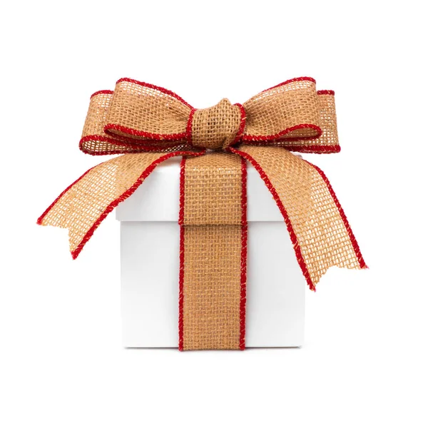 White Christmas Gift Box Wrapped Rustic Burlap Bow Ribbon Isolated — Stock Photo, Image