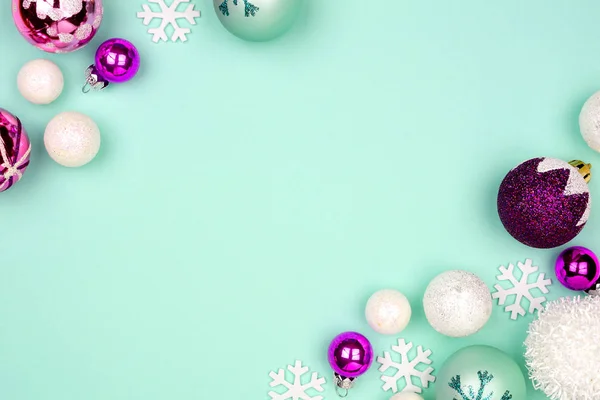 Pastel Noel Süslemesi Çift Köşeli Kenar Üzerinde Fotokopi Alanı Ile — Stok fotoğraf