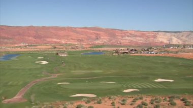 çöl golf sahası havadan çekim