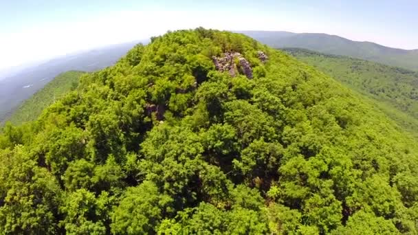 Luchtfoto shenandoah vallei blue ridge mountains — Stockvideo