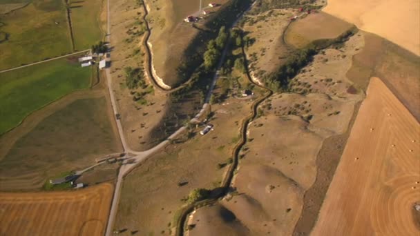 Zdjęcia lotnicze pól gospodarstwa z góry — Wideo stockowe