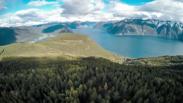 Hermosa naturaleza norway vuelo sobre el sognefjorden — Vídeo de stock