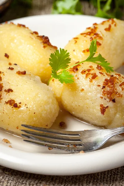 Albóndigas de patata rellenas de carne picada . — Foto de Stock