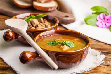 Lehçe gulaş çorbası.