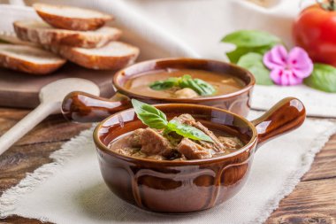 Lehçe gulaş çorbası.