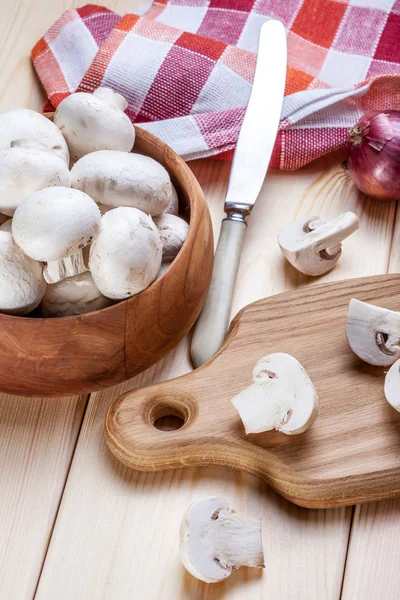 Funghi in una ciotola. — Foto Stock