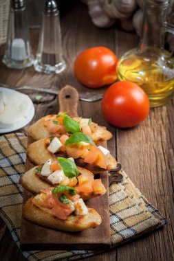 Lezzetli ev yapımı bruschetta.