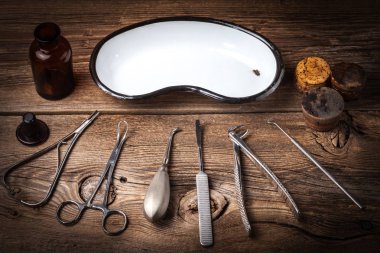 eski tıbbi aletler.
