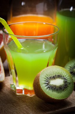 meyve ve meyve suyu.