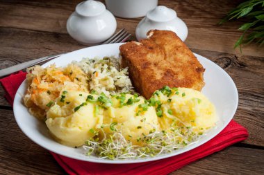 Kızarmış balık fileto COD.