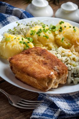 Kızarmış balık fileto COD.