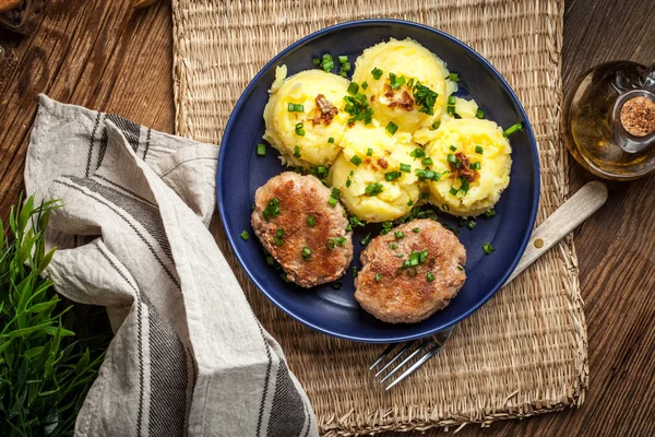 Meatballs served with boiled potatoes. — Stock Photo, Image