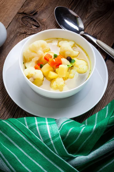 Skål med minestronesoppa. — Stockfoto