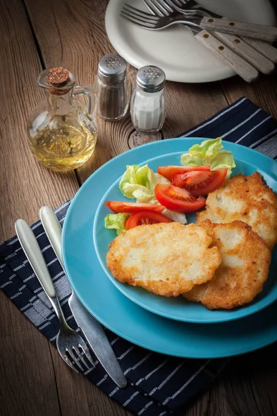 Panqueques de papa caseros fritos crujientes . —  Fotos de Stock