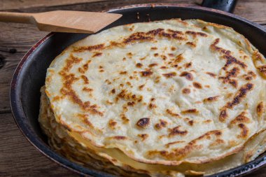 Maya krep yığını.