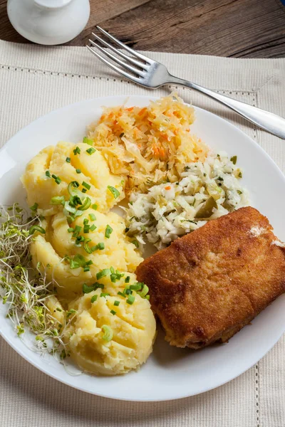 Filete de pescado frito de bacalao . —  Fotos de Stock