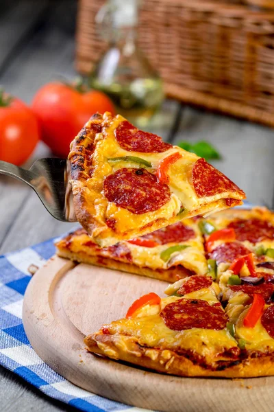 Lezzetli Pizza Pepperoni.