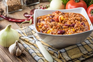 Kavanozda kırmızı biber..