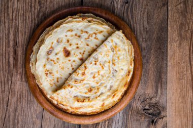 Maya krep yığını.