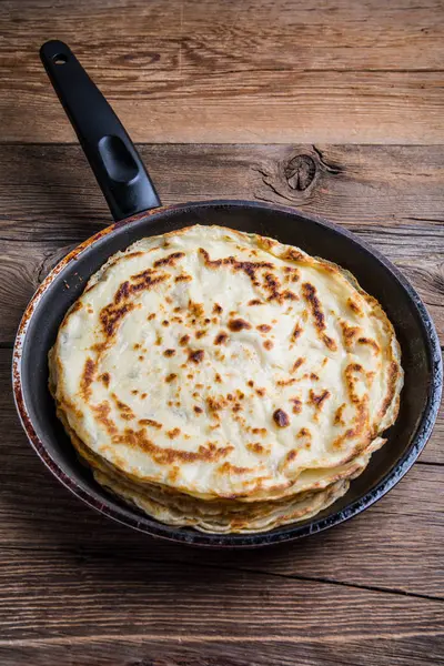 Maya krep yığını.