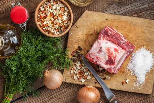 Kemik ile ham döş.