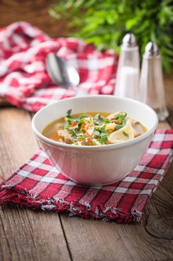 maydanoz ile mantar çorbası.