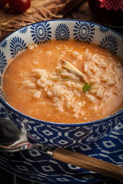 Friss paradicsom leves, rizs. — Stock Fotó