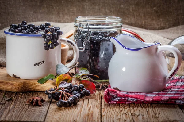 Fruits of black chokeberry prepared for processing. — Stock Photo, Image