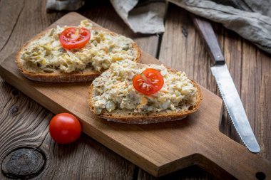 Uskumru Yapıştır balık.