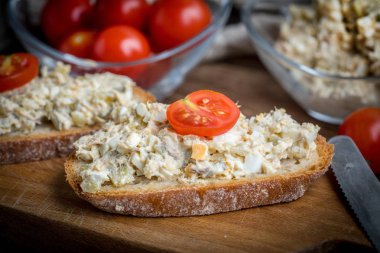 Uskumru Yapıştır balık.