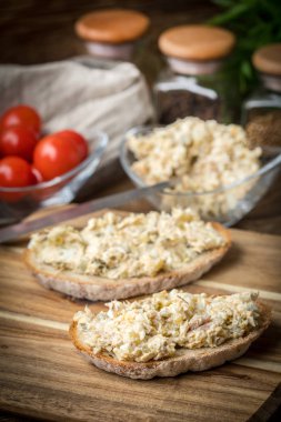 Uskumru Yapıştır balık.