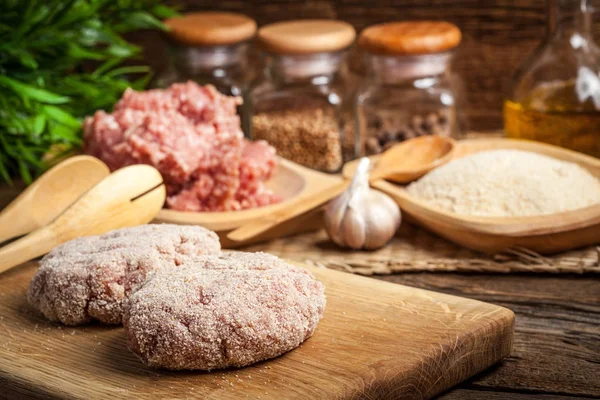 Preparation of ground chopper for frying. — Stock Photo, Image