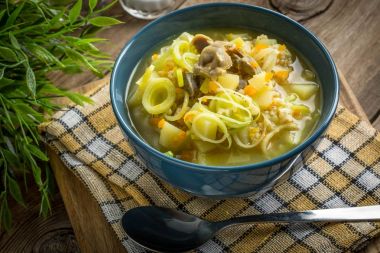 Taşlıklar arpa ve tavuk çorbası.