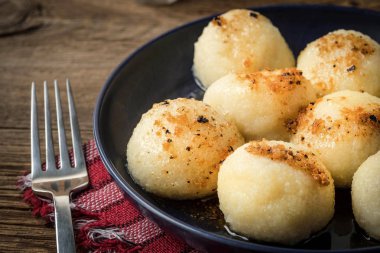 Etli patates köftesi..