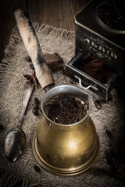 铜咖啡壶 — 图库照片