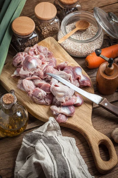 Preparing to cook raw chicken stomach. — Stock Photo, Image