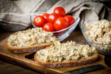 Uskumru Yapıştır balık.