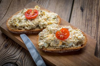 Uskumru Yapıştır balık.