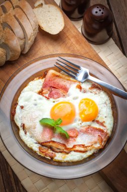 Pastırmalı yumurta..